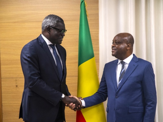 Audience à la Cour constitutionnelle : L’Ambassadeur A. DIONGUE fait ses adieux au Pr Dorothé SOSSA
